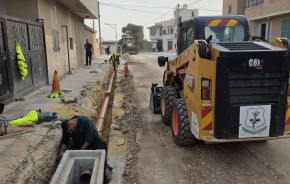 البلدية تشرع بتنفيذ أعمال تصريف مياه في شارع البنية &ndash; مراح الحطاب