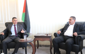 زيارة وفد من البنك العربي بلدية السموع