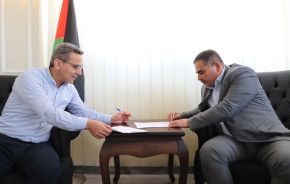 توقيع اتفاقية مشروع "تجدد الأمل - تشغيل أيدي عاملة"