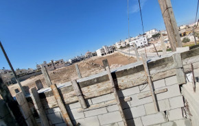 الانتهاء من بناء سور لمدرسة ذكور السموع الأساسية