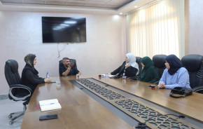 البلدية تبحث مع مركز الإرشاد النفسي والاجتماعي تنفيذ سلسلة من الأنشطة والتدريبات المشتركة
