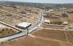 الاستلام الأولي لمشروع تأهيل وتعبيد الطرق الداخلية في البلدة