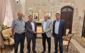 بلدية السموع تبحث التعاون مع وزارة السياحة والآثار