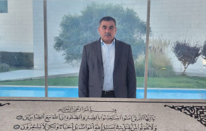 رئيس البلدية يزور ضريح الشهيد القائد عرفات ويخصص مبلغًا لتخليد ذكرى معركة السموع