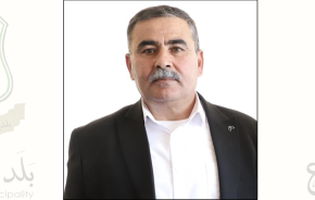 قوات الاحتلال تفرج عن رئيس البلدية بعد اعتقاله  ومداهمة منزله