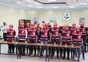 الدفاع المدني يُخَرِّج دورة متطوعين في السموع بدعم من بلديتها