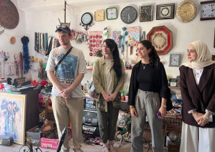 وفد  مركز التميز "إكسلنس" لتعليم اللغة الإنجليزية يزور بلدية السموع ومركزها الثقافي