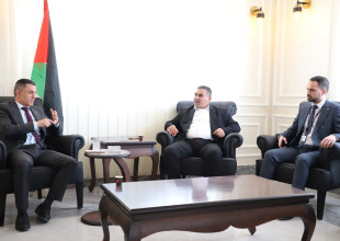 زيارة وفد من البنك العربي بلدية السموع