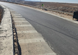 البلدية تنهي أعمال صب باطون على سلاسل حجرية بخلة انياص