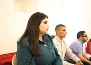 القنصل الإسباني ومعهد أريج يزوران جمعية السموع التعاونية الزراعية ويطّلعان على مشاريع الاقتصاد الدائري والشراكة التنموية