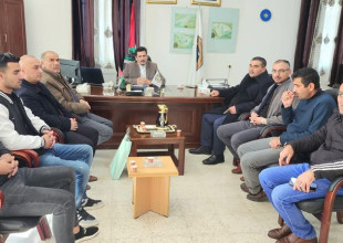 البلدية تبحث سبل التعاون مع جامعة القدس المفتوحة -فرع يطا
