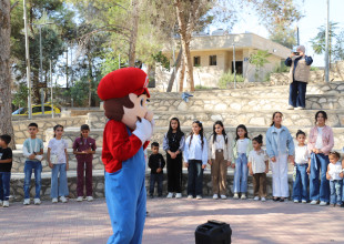 ابتسامات أطفال  "غوين والسيميا" تضيء فعالية ترفيهية  نوعية
