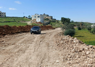 استمرار أعمال شق الطرق بمعدات البلدية: الانتهاء من 4 طرق بطول 4 كم