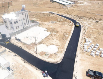 مشروع تعبيد دخلات خاصة بالشراكة مع المجتمع المحلي - المرحلة الأولى 2024