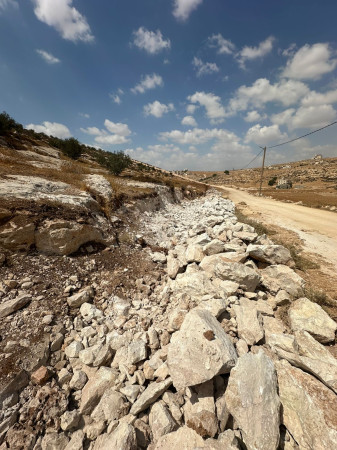 البلدية تنفذ توسعة شبكة المياه في الأحياء الطرفية