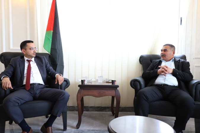 زيارة وفد من بنك فلسطين بلدية السموع لبحث التعاون المشترك