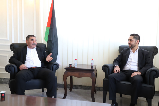 البلدية وجامعة بوليتكنك فلسطين تعززان التعاون لدعم التعليم الثنائي